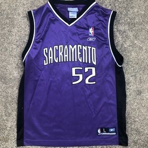 Jersey youth Sacramento Kings size Large
